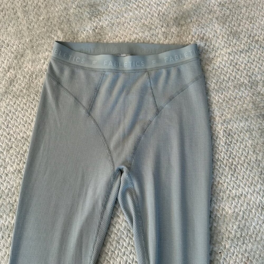 Fabletics Active Set Aqua - Picture 5 of 11
